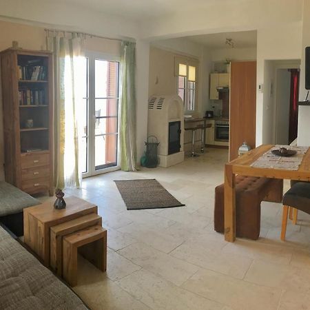 Astra-Ferienhaus Mit Grosser Dachterrasse Und Top-Ausstattung In Nas Armenistis  Exterior foto